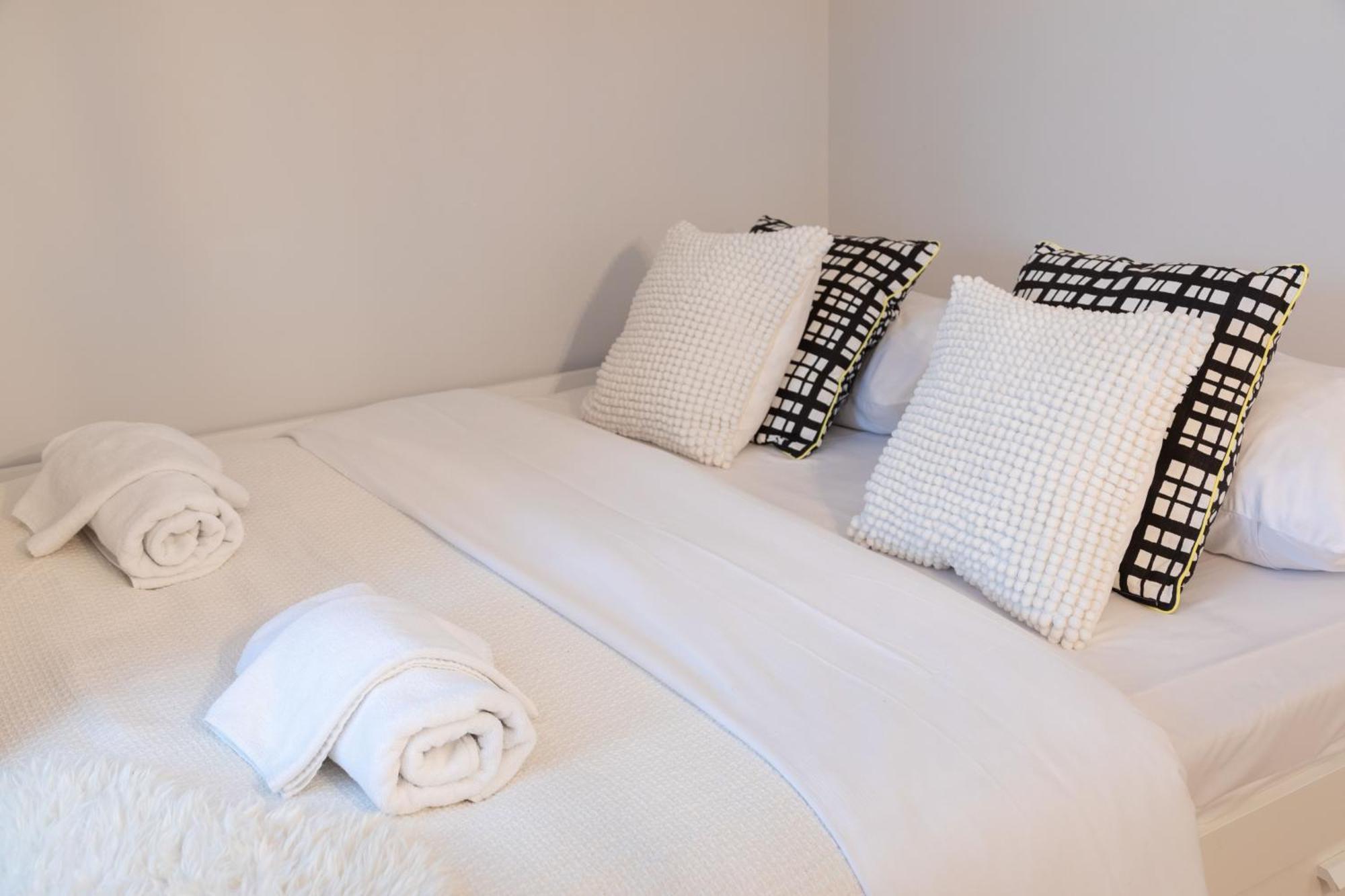 Modern Studio Near British Square Zagreb Luaran gambar