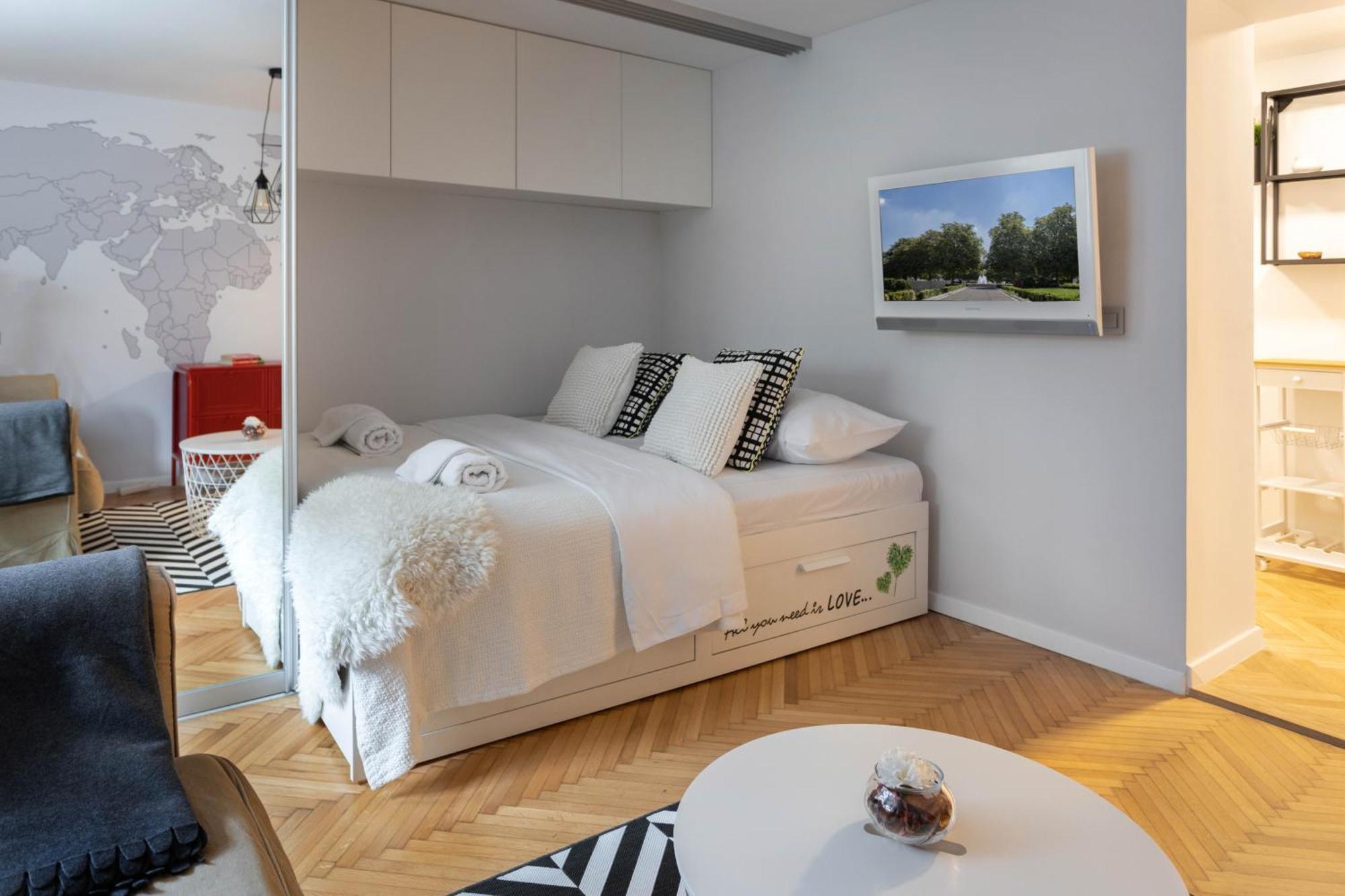 Modern Studio Near British Square Zagreb Luaran gambar